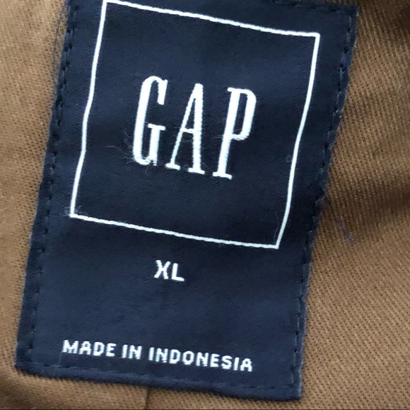 Long tan/brown trench coat from the Gap - Picture 3 of 5